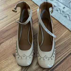 CHLOÉ Perry Patent  Pump, Mild Beige Size 38